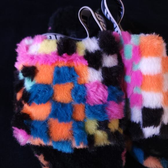 UGG Fluff Yeah Slide Check Checkerboard Plush Strap Back Size 5 Sandals Slides - Picture 7 of 13